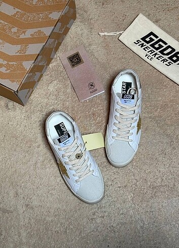 Golden Goose Deluxe Golden Goose Deluxe Altın