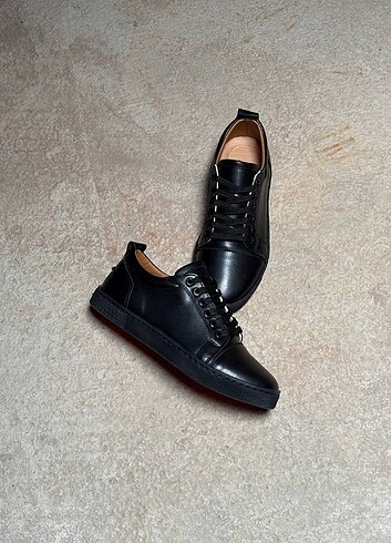 Christian Louboutin Louis Junior