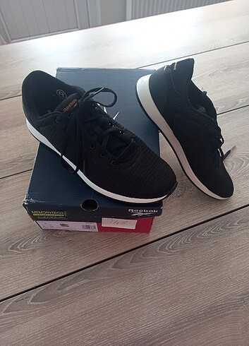 42 numara puma spor ayakkabı