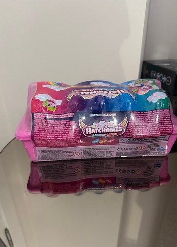Beden Hatchimals yumurta kutusu kurt ailesi