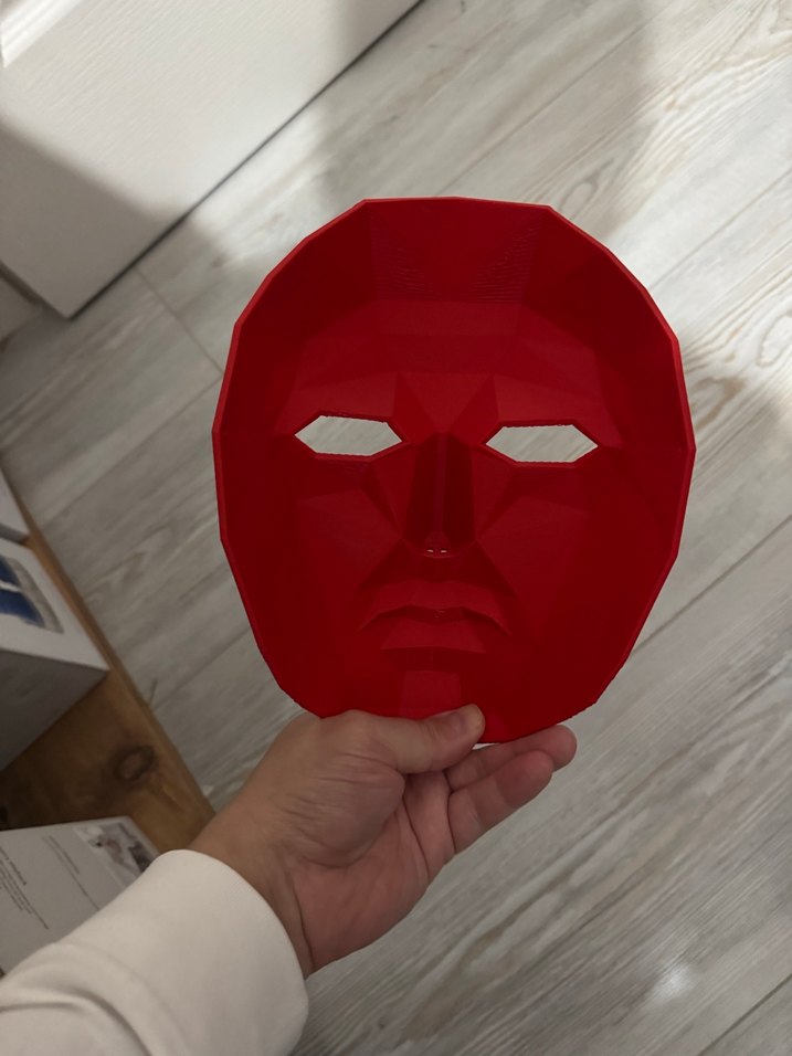 Kırmızı Geometrik Yüz Maskesi - Görsel 3