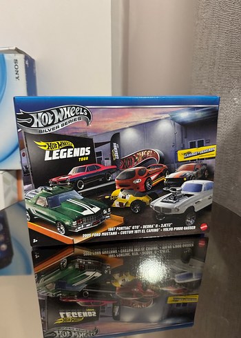 Hot Wheels Legends Serisi Oyuncak Araba Seti - Görsel 3