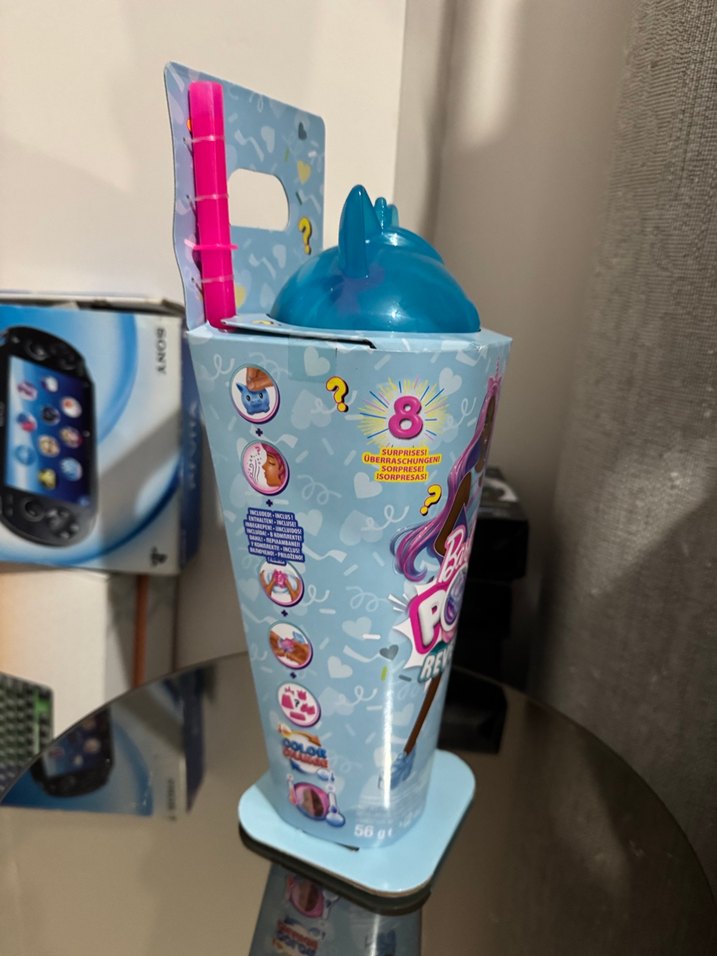 Barbie Pop Reveal Shakes Serisi bebek ve aksesuar seti - Görsel 4