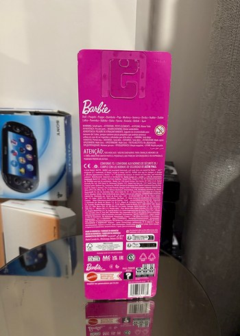 Barbie yarış arabası sürücüsü - Görsel 2