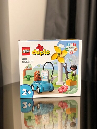 Lego duplo rüzgar türbini ve elektrikli araba