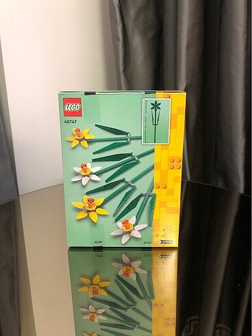 Diğer Lego nergis çiçek modeli yapım seti