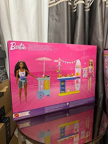 Beden Barbie brooklyn ve malibu sahilde yiyecek standı