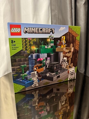 LEGO Minecraft İskelet Zindanı 364 parça