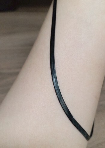 siyah Yılan Desenli Uzun Zincir Kolye - Görsel 2