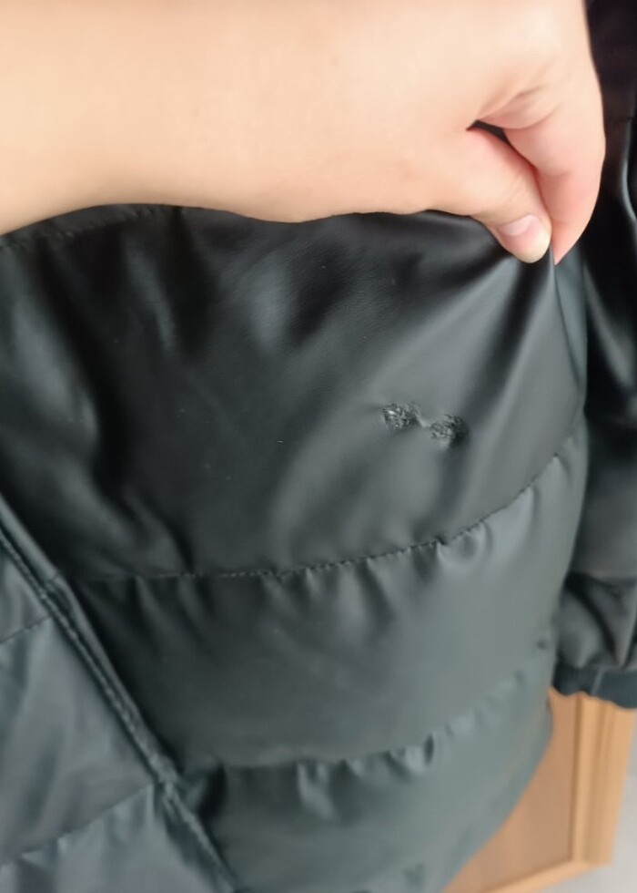  Kapşonlu şişme mont  - Görsel 4