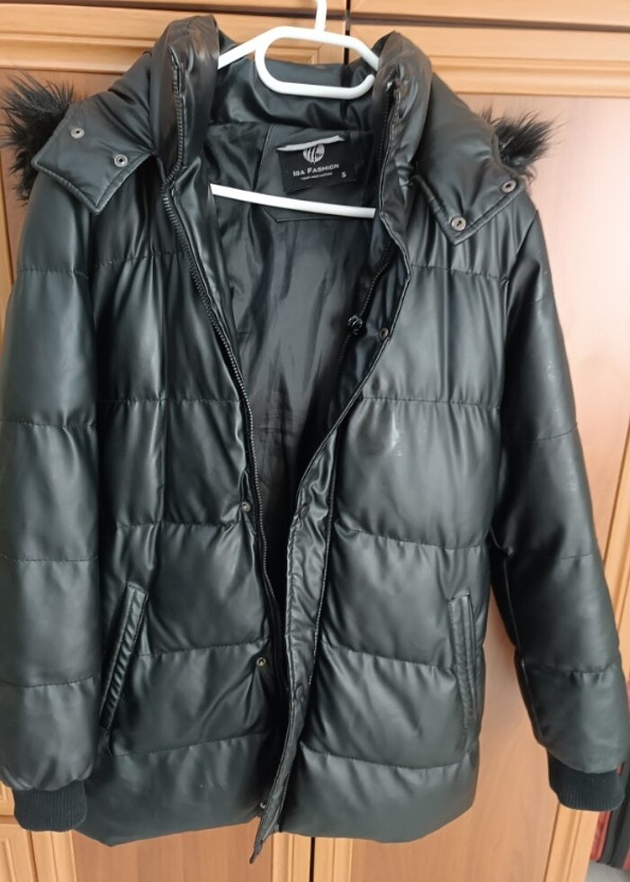  Kapşonlu şişme mont  - Görsel 3