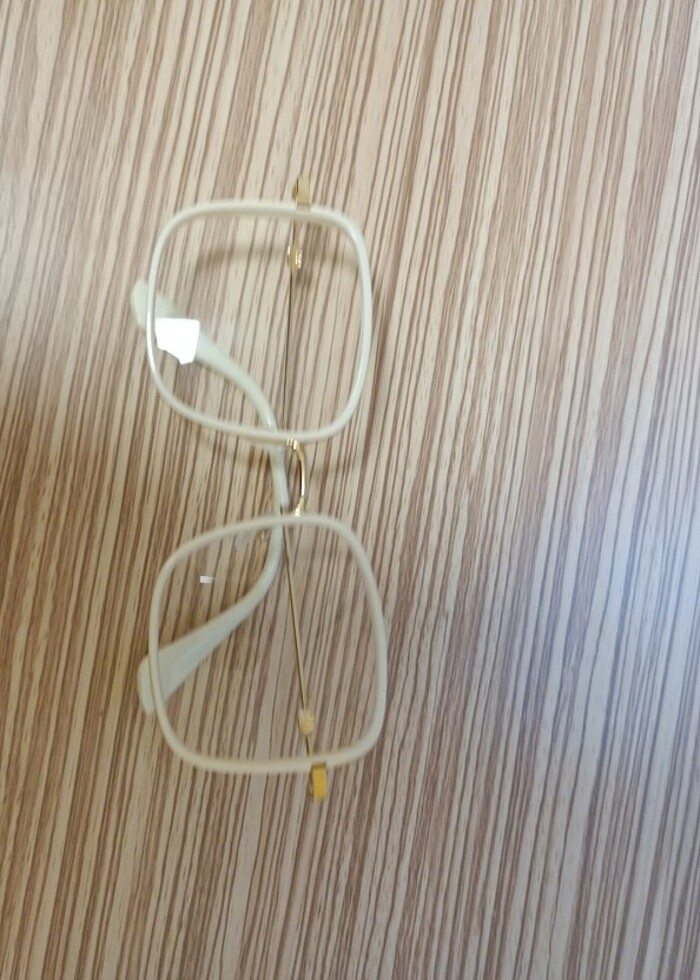 Krem rengi gözlük  - Görsel 3