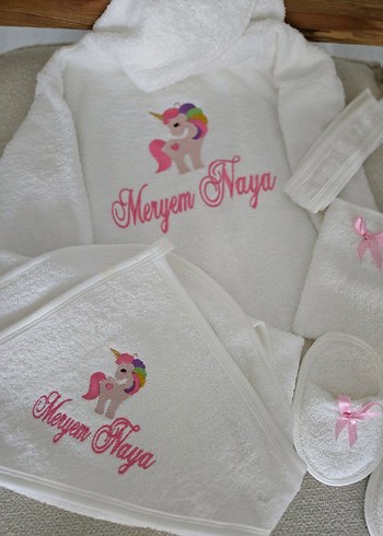 bebek ve cocuk 1-3 yaş isim nakışlı Bornoz Seti - Görsel 2