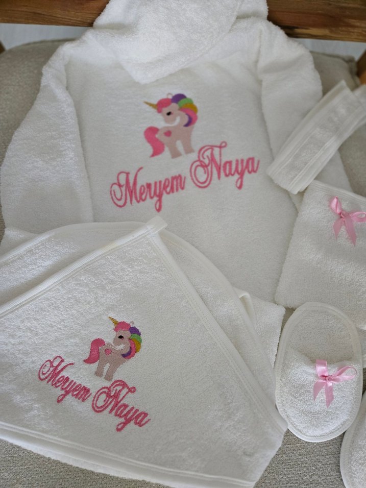 bebek ve cocuk 1-3 yaş isim nakışlı Bornoz Seti - Görsel 2