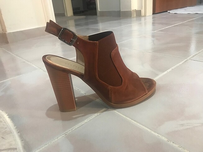 38 Beden Topuklu ayakkabı