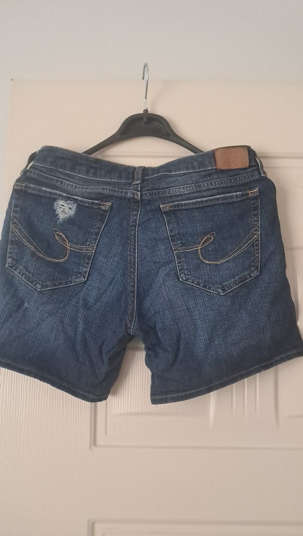 Kadın Mavi Bol Kesim Mini Kot Şort - Görsel 3