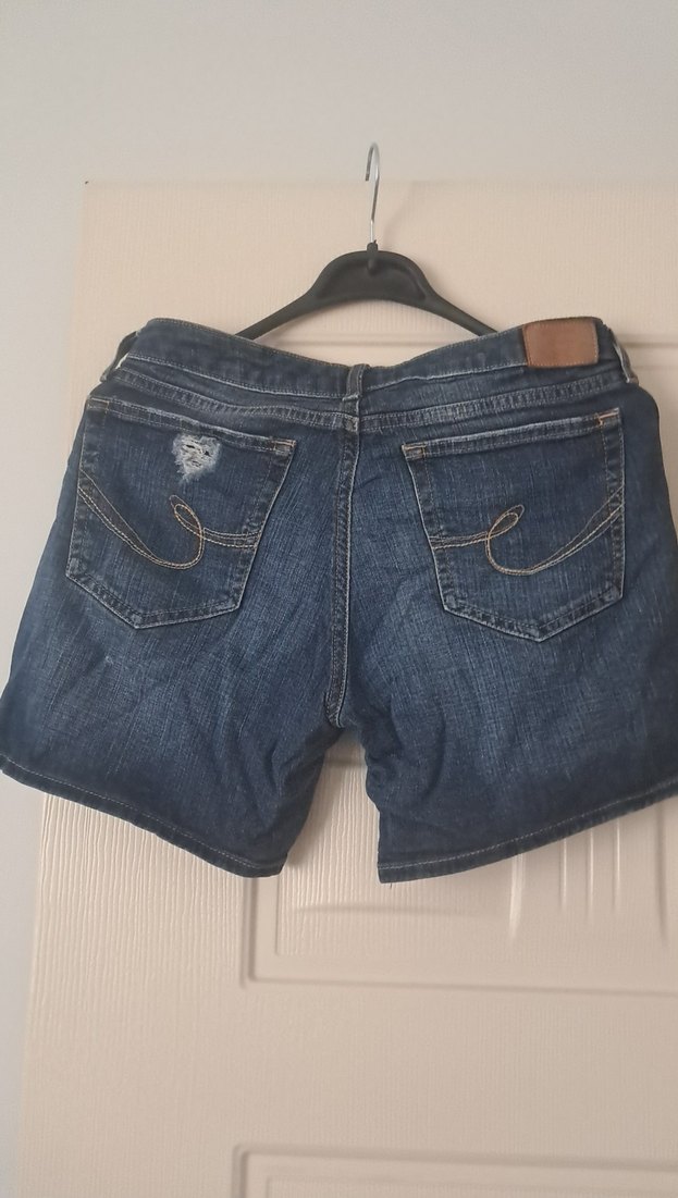 Kadın Mavi Bol Kesim Mini Kot Şort - Görsel 5