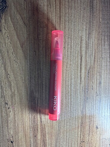 Kiko long lasting lip marker 103