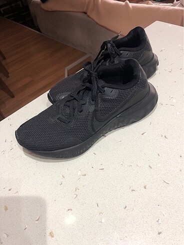 Orjinal Nike koşu ayakkabısı