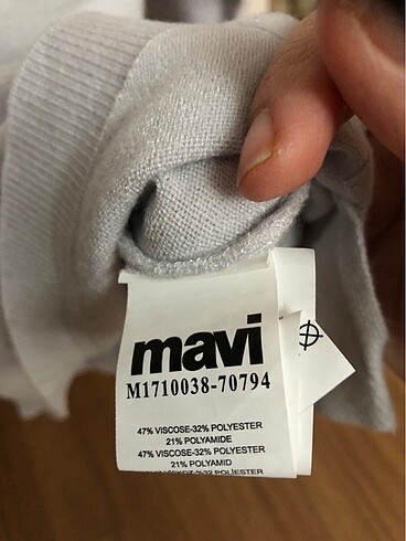 Mavi Jeans Mavi bayan v yaka triko,çok açık gri tonlarında