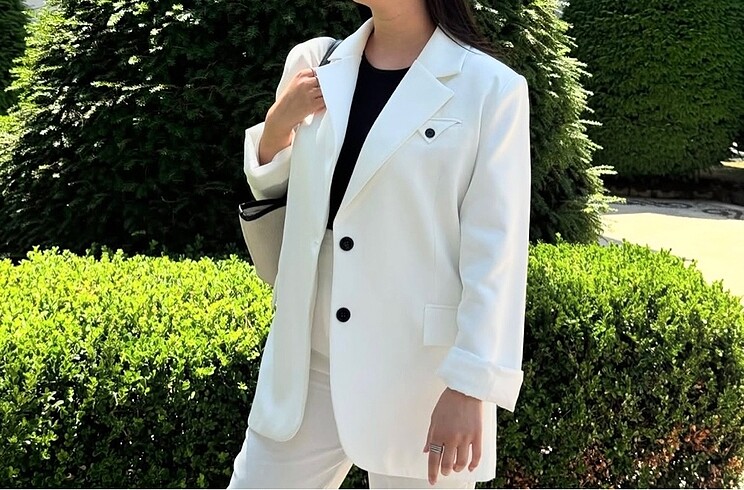 Beyaz Blazer Ceket