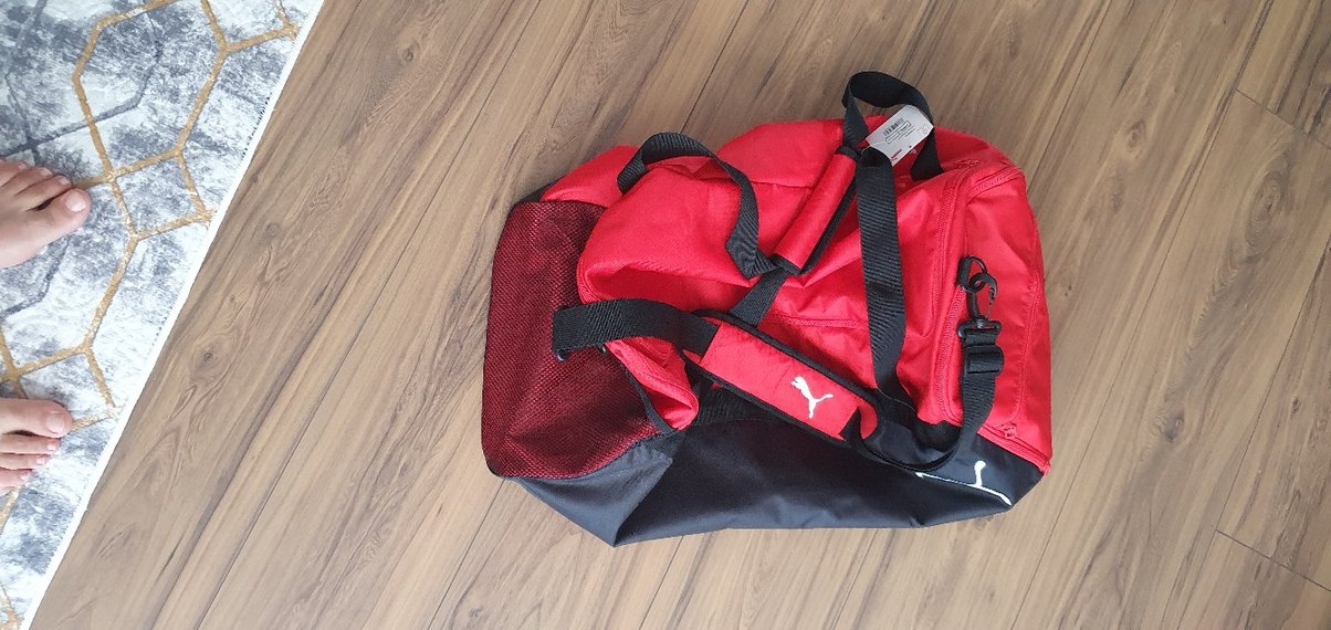 Kırmızı Fermuarlı Erkek Spor Çantası - Görsel 2