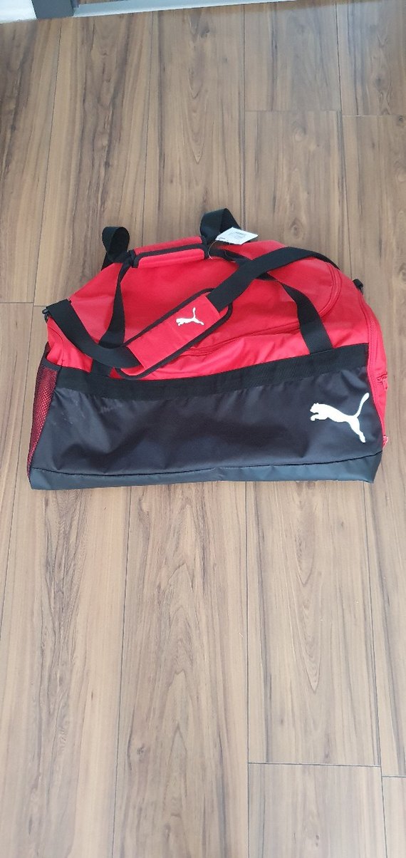 Kırmızı Fermuarlı Erkek Spor Çantası - Görsel 4