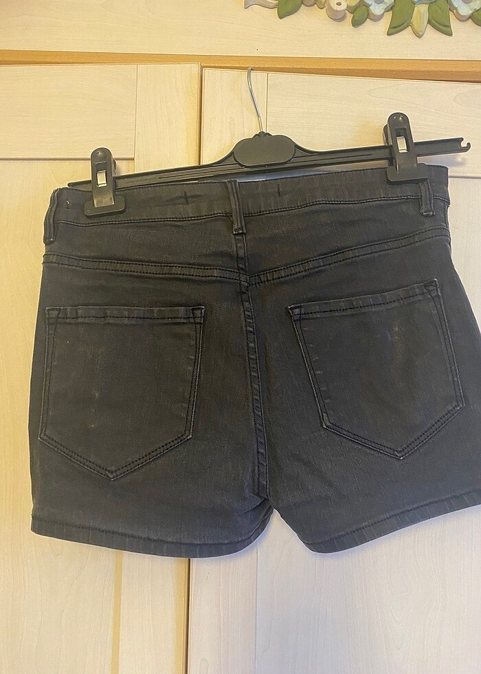 Eskitme görünümlü şort - Görsel 2