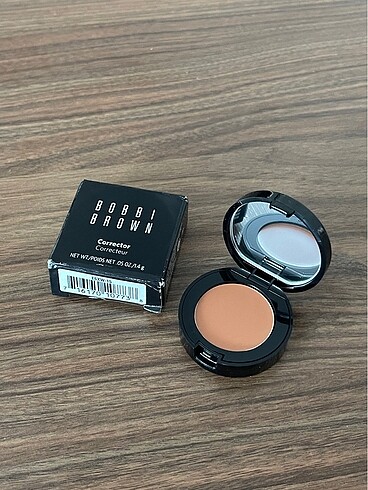 Bobbi Brown Renk Düzenleyici Kapatıcı Corrector Deep Peach