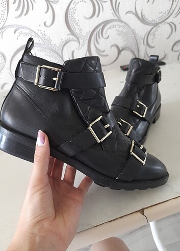 38 Beden Zara woman bot