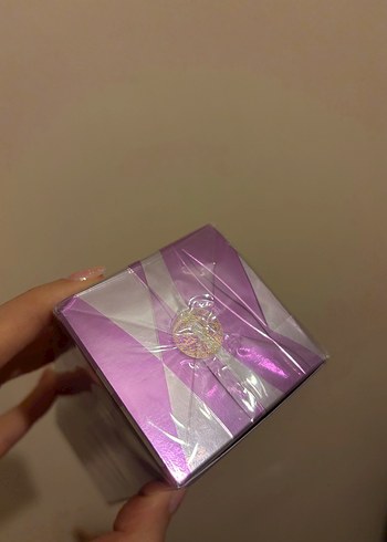Versace Woman Kadın Parfümü 50 ml - Görsel 4