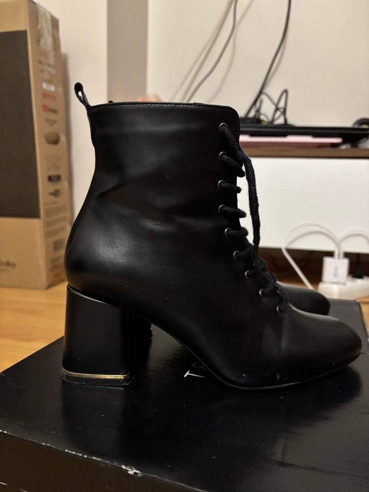 Siyah Deri  Kadın Botu - Görsel 2
