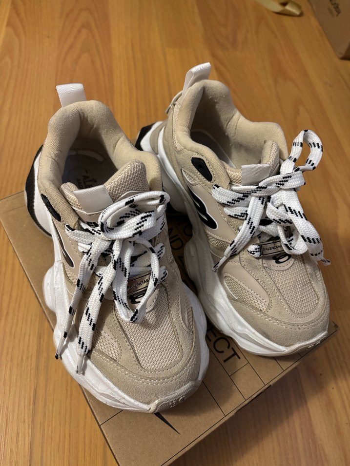 Bej Kadın Spor Ayakkabı - Görsel 2