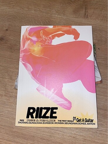 riize album