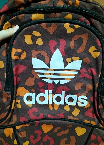  Beden OKUL ÇANTASI 