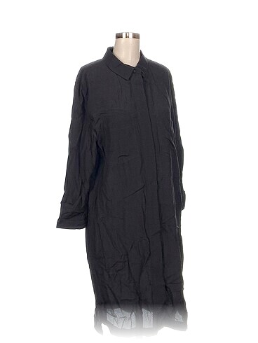 H&M H&M Kısa Elbise %70 İndirimli.
