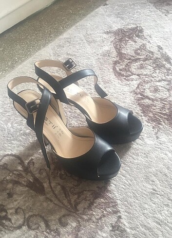 Topuklu ayakkabi - Görsel 2