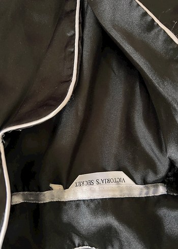 s Beden siyah Renk Saten Siyah Kadın Victoria Secret, Uzun Kollu, Düğmeli