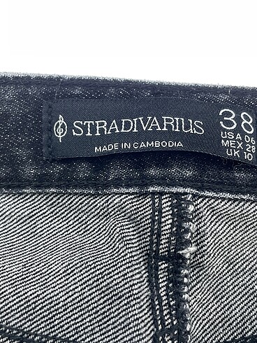 38 Beden gri Renk Stradivarius Jean / Kot %70 İndirimli.