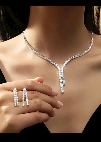 Accessorize Taşlı suyolu küpe