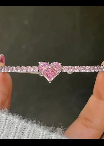 Pandora Pembe Taşlı Kalp Detaylı Bileklik
