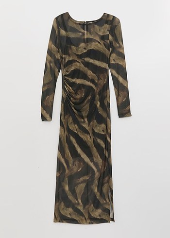 Zebra desenli dik yaka vücudu saran uzun elbise - Görsel 4