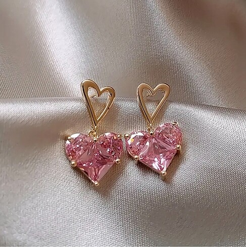 Beden sarı Renk Pembe kalp taşlı kolye küpe seti