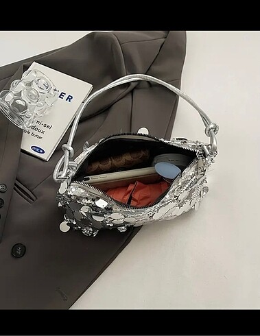 Primark Taşlı, pullu şık kol çantası