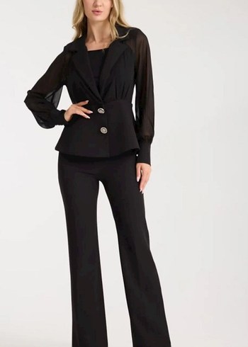 Diğer Kadın Blazer ceket ve pantolon takım bedenler mevcut