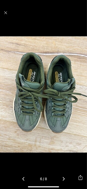 Skechers sneakers