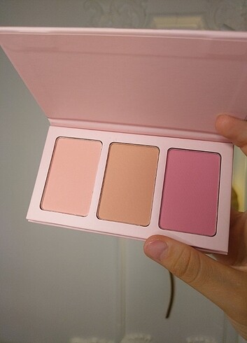 Missha Sheglam allık paleti 