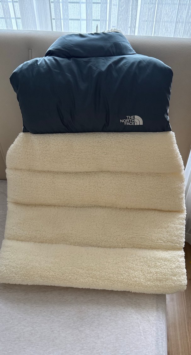 Beyaz Suni Kürklü Kadın Puf Yelek - Görsel 3