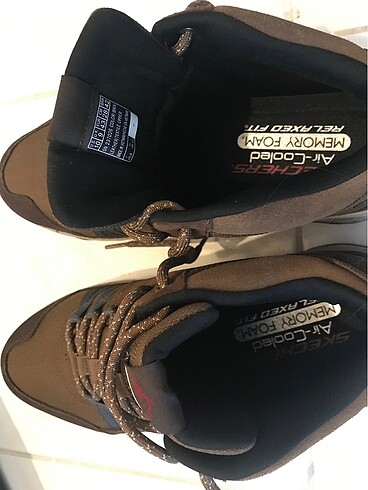 Skechers bot