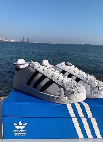 Adidas Süperstar